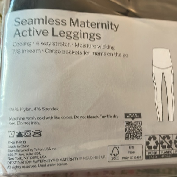 Destination Maternity black leggings Cooling 4way stretch Cargo pocket NEW SZ L - Picture 5 of 5